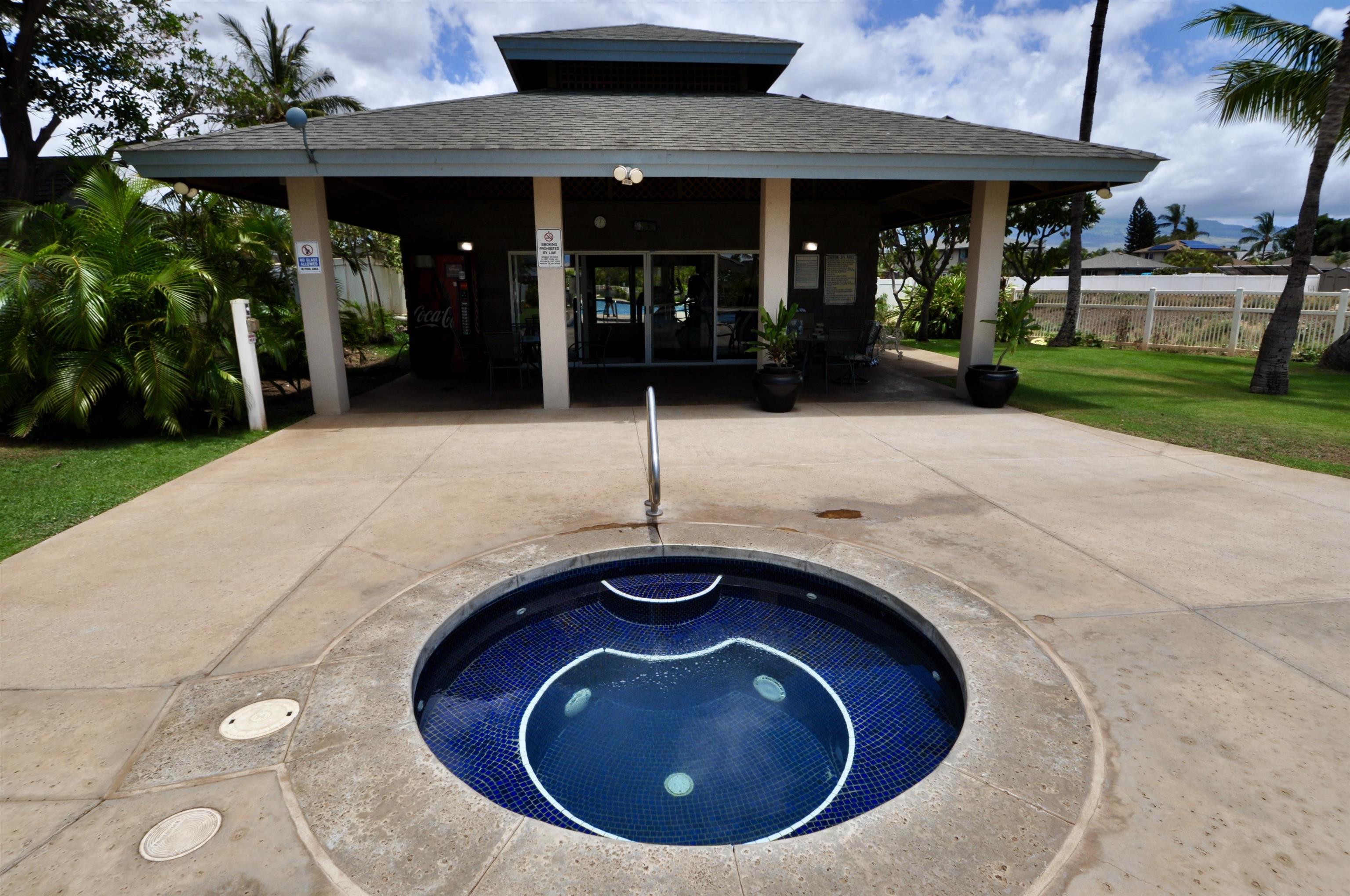 Villas at Kenolio I condo # 9E, Kihei, Hawaii - photo 37 of 39