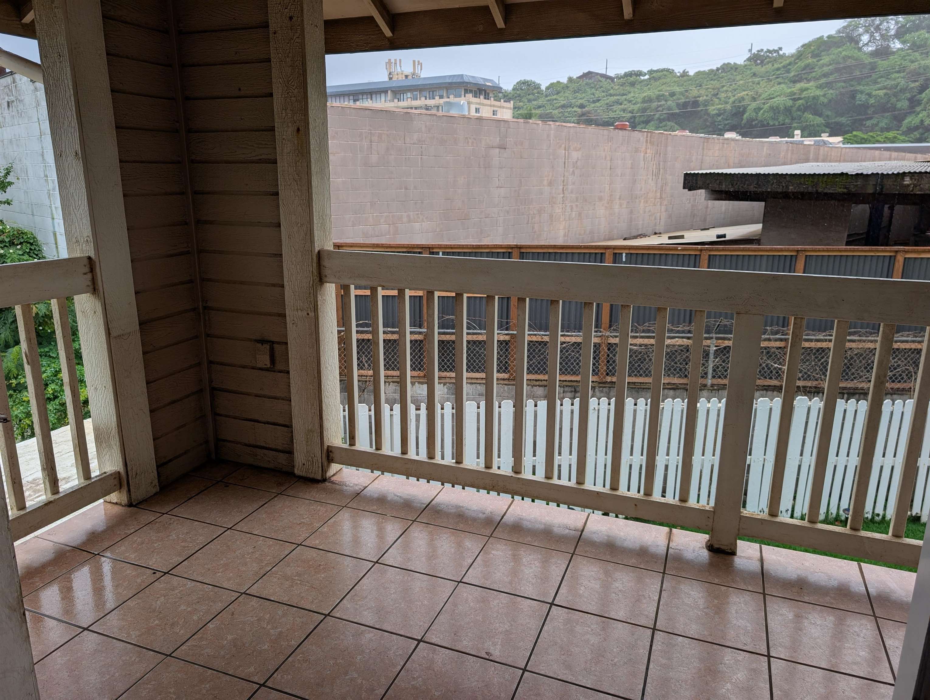 Iao Parkside IV-A condo # 201, Wailuku, Hawaii - photo 14 of 18
