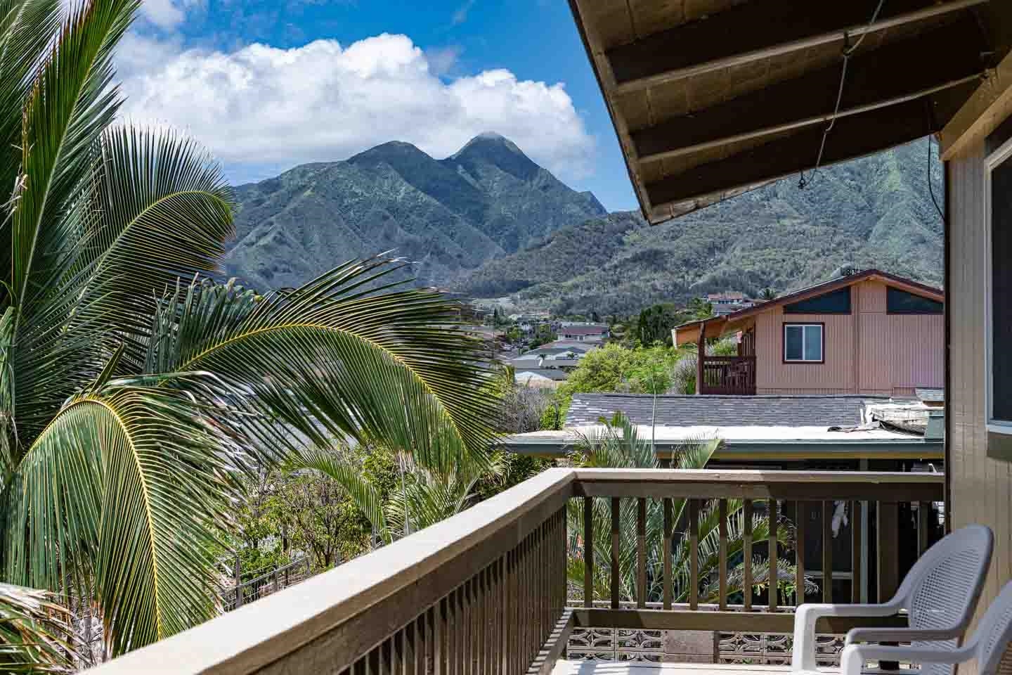 755  Analio St Waiehu Hts, Wailuku home - photo 2 of 50