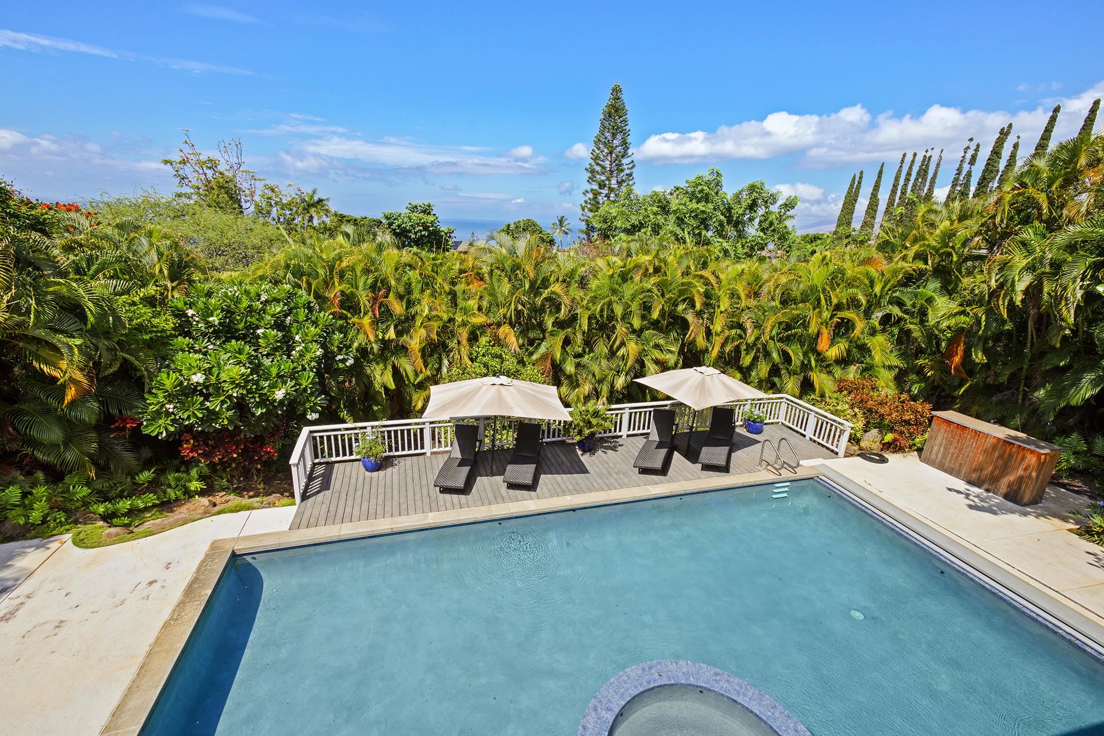 759  Kumulani Dr , Maui Meadows home - photo 2 of 36