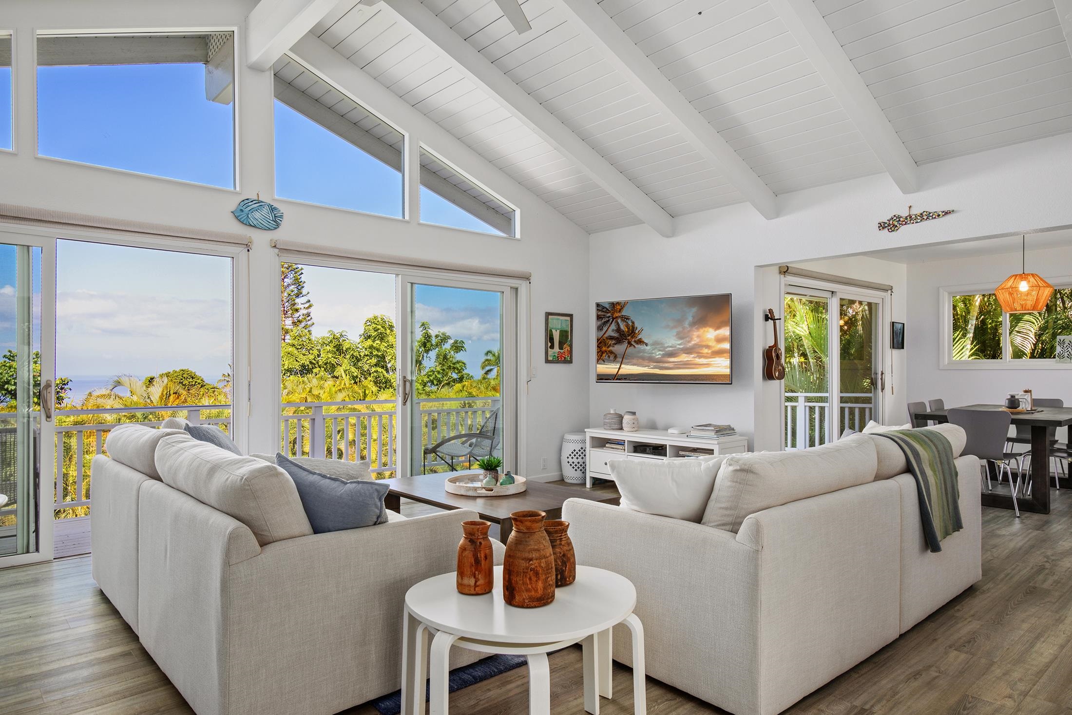 759  Kumulani Dr , Maui Meadows home - photo 12 of 36