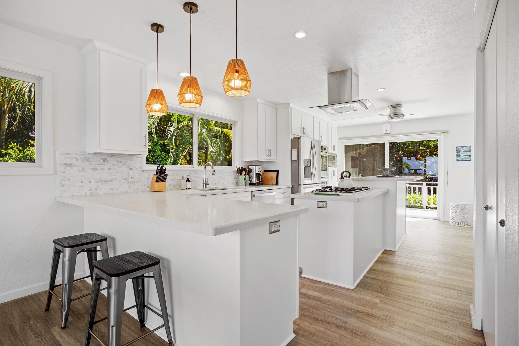 759  Kumulani Dr , Maui Meadows home - photo 16 of 36