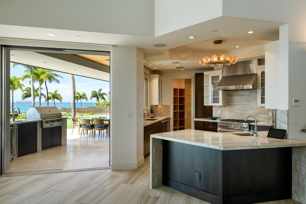 7595  Makena Rd , Wailea/Makena home - photo 4 of 39