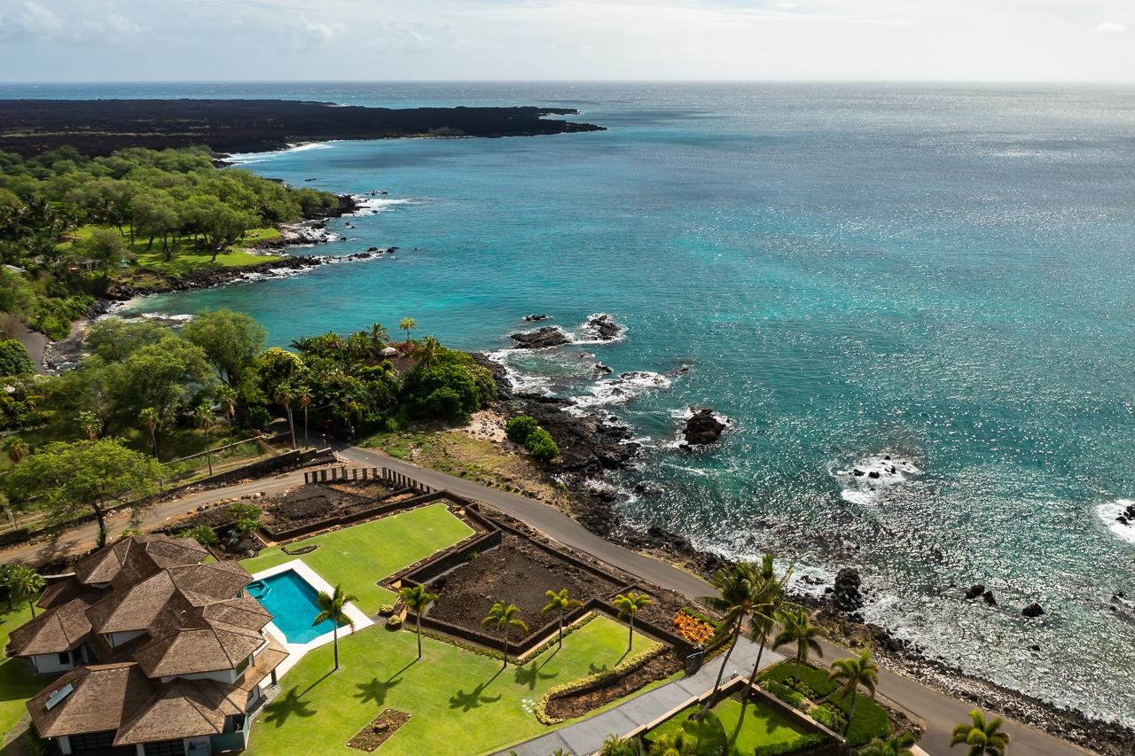 7595  Makena Rd , Wailea/Makena home - photo 5 of 44