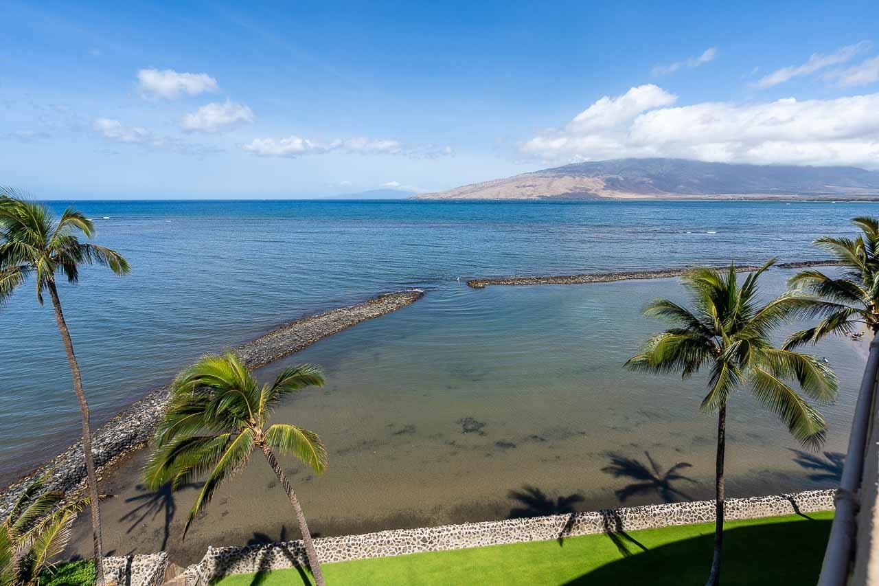 Menehune Shores condo # 204, Kihei, Hawaii - photo 27 of 29