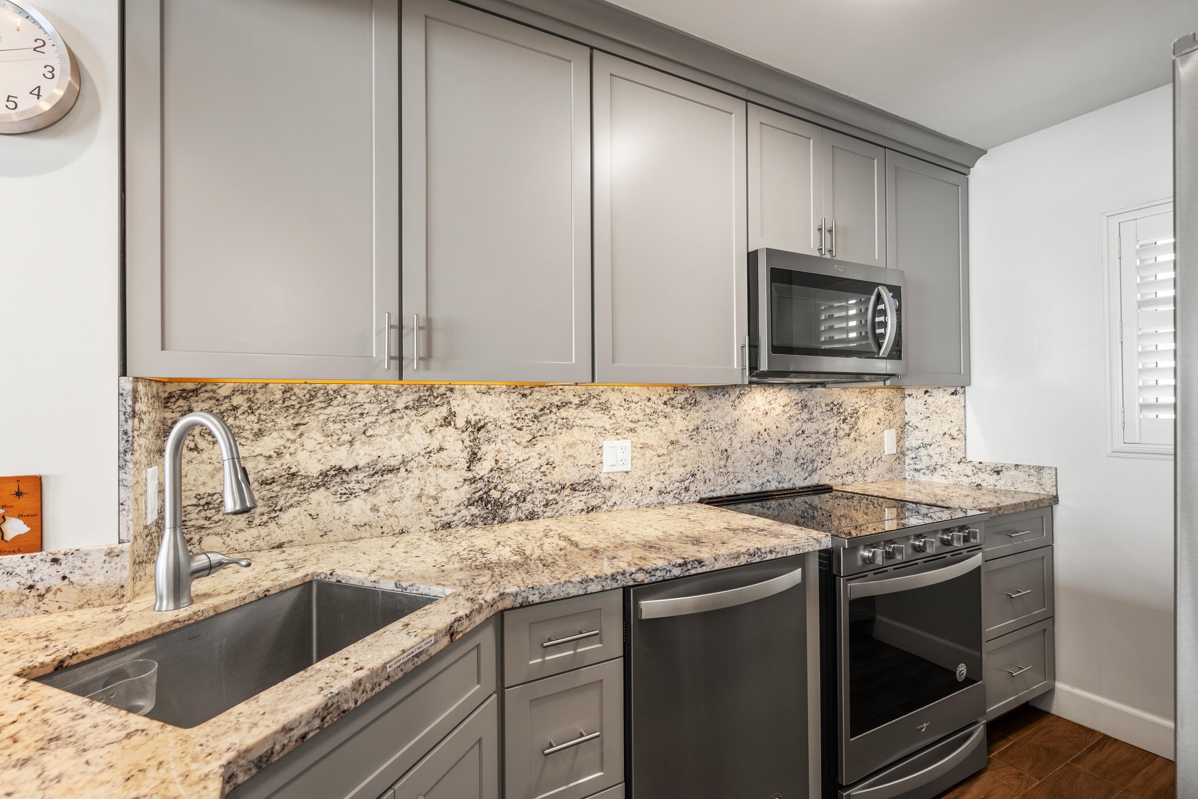 Menehune Shores condo # 217, Kihei, Hawaii - photo 12 of 47