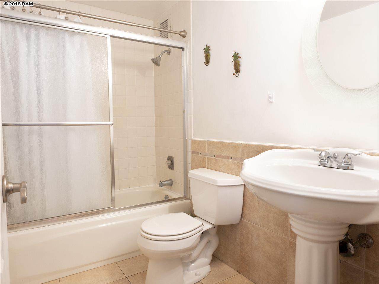 Menehune Shores condo # 226, Kihei, Hawaii - photo 8 of 20