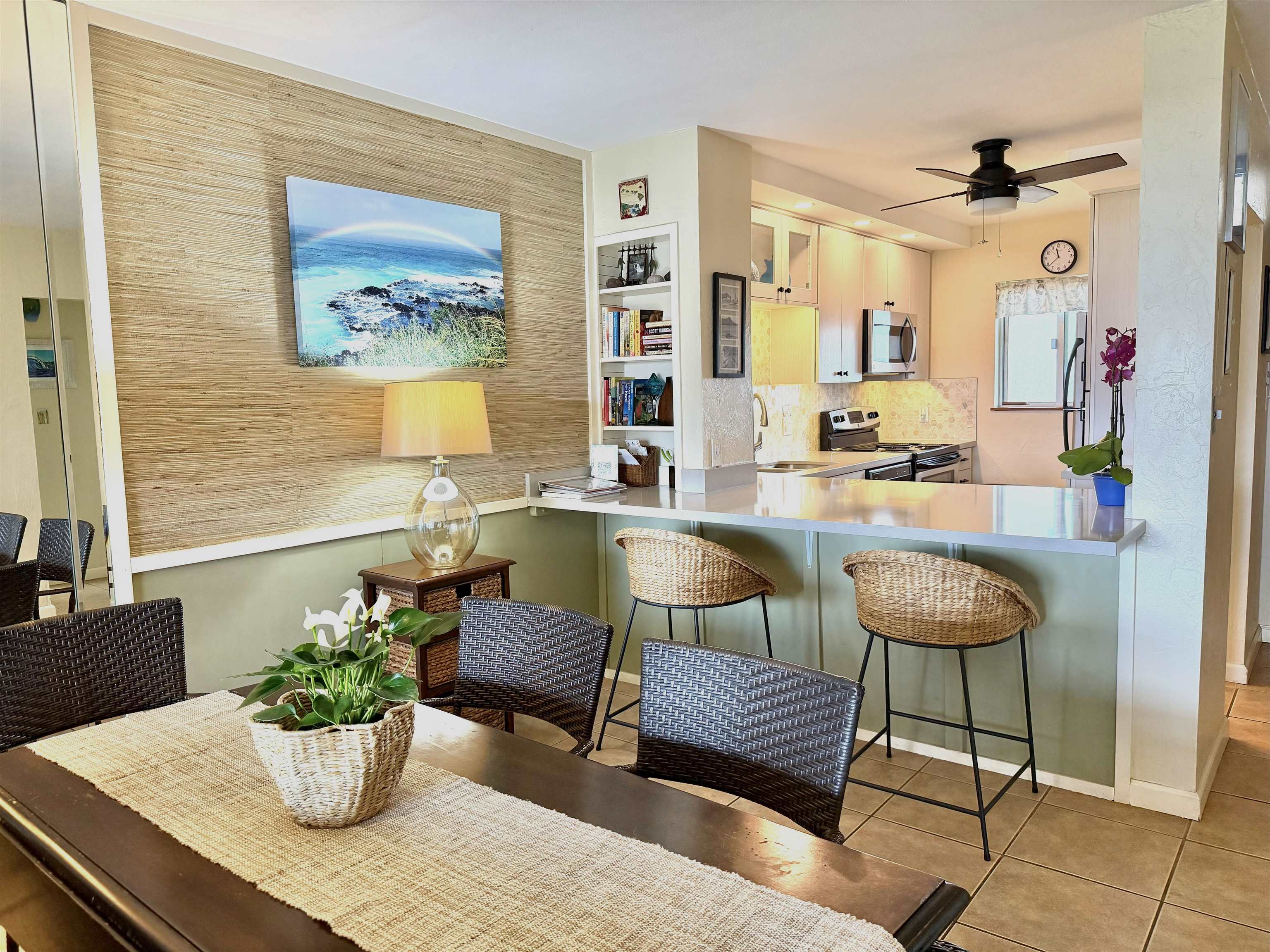 Menehune Shores condo # 304, Kihei, Hawaii - photo 16 of 45