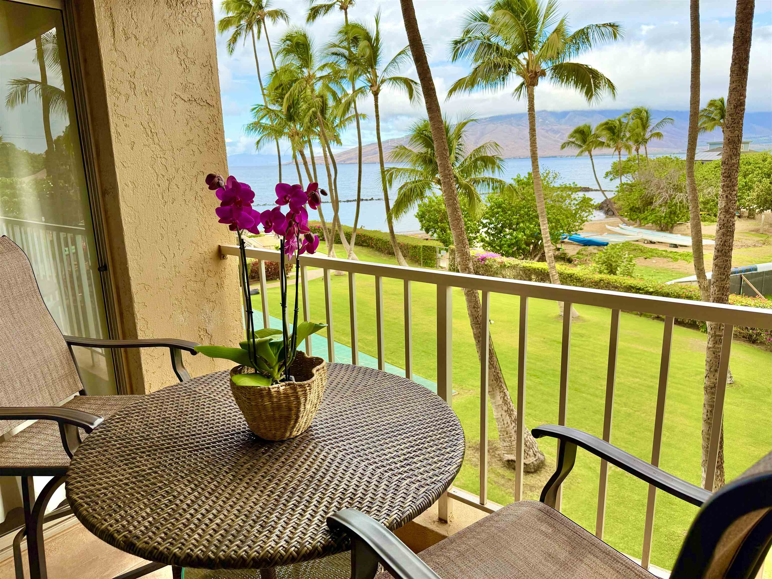 Menehune Shores condo # 304, Kihei, Hawaii - photo 19 of 45