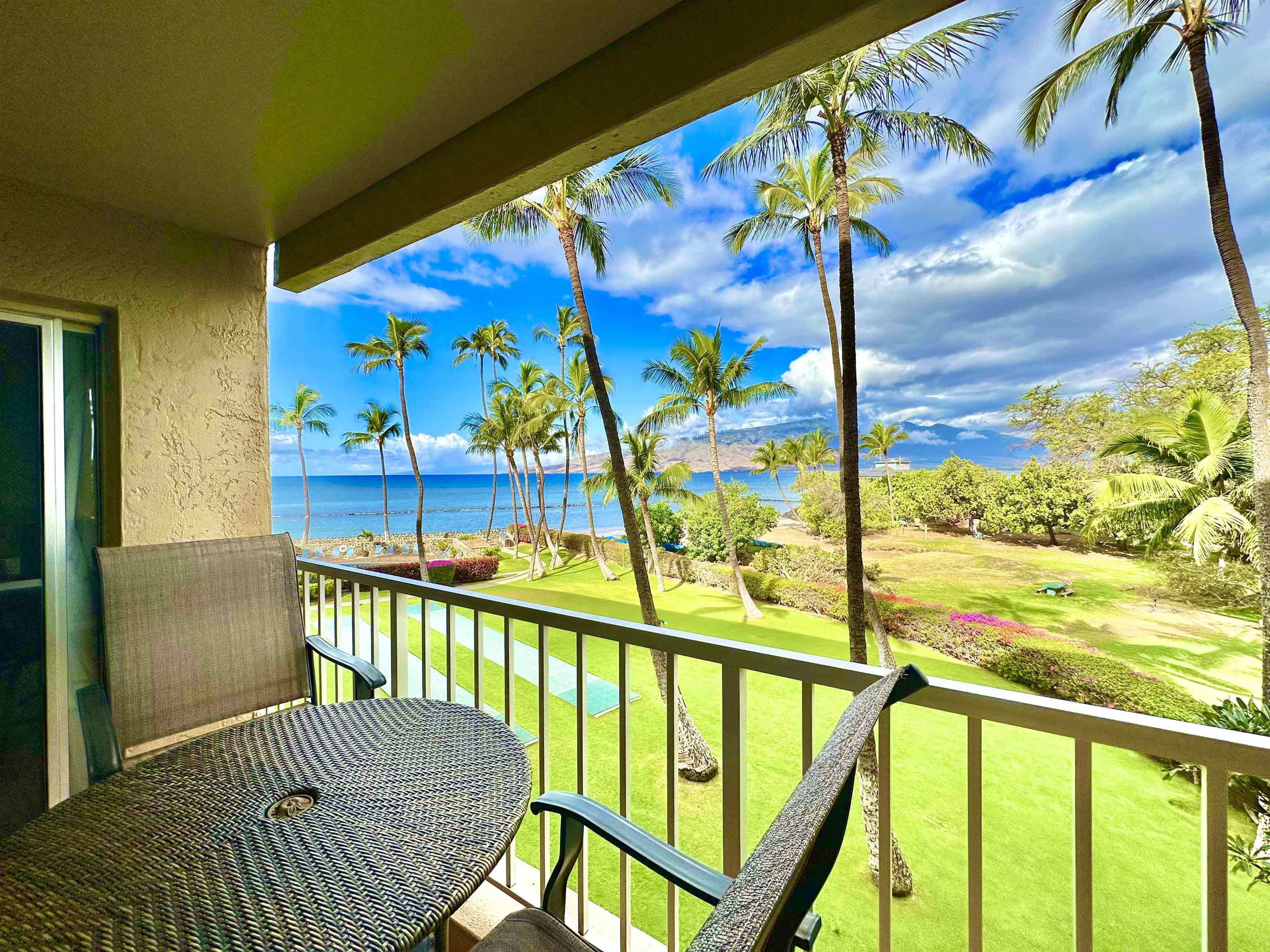 Menehune Shores condo # 304, Kihei, Hawaii - photo 33 of 45