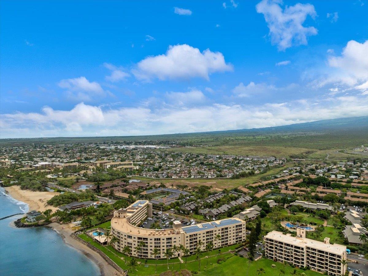 Menehune Shores condo # 405, Kihei, Hawaii - photo 31 of 39