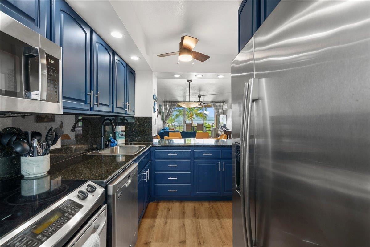 Menehune Shores condo # 405, Kihei, Hawaii - photo 5 of 39