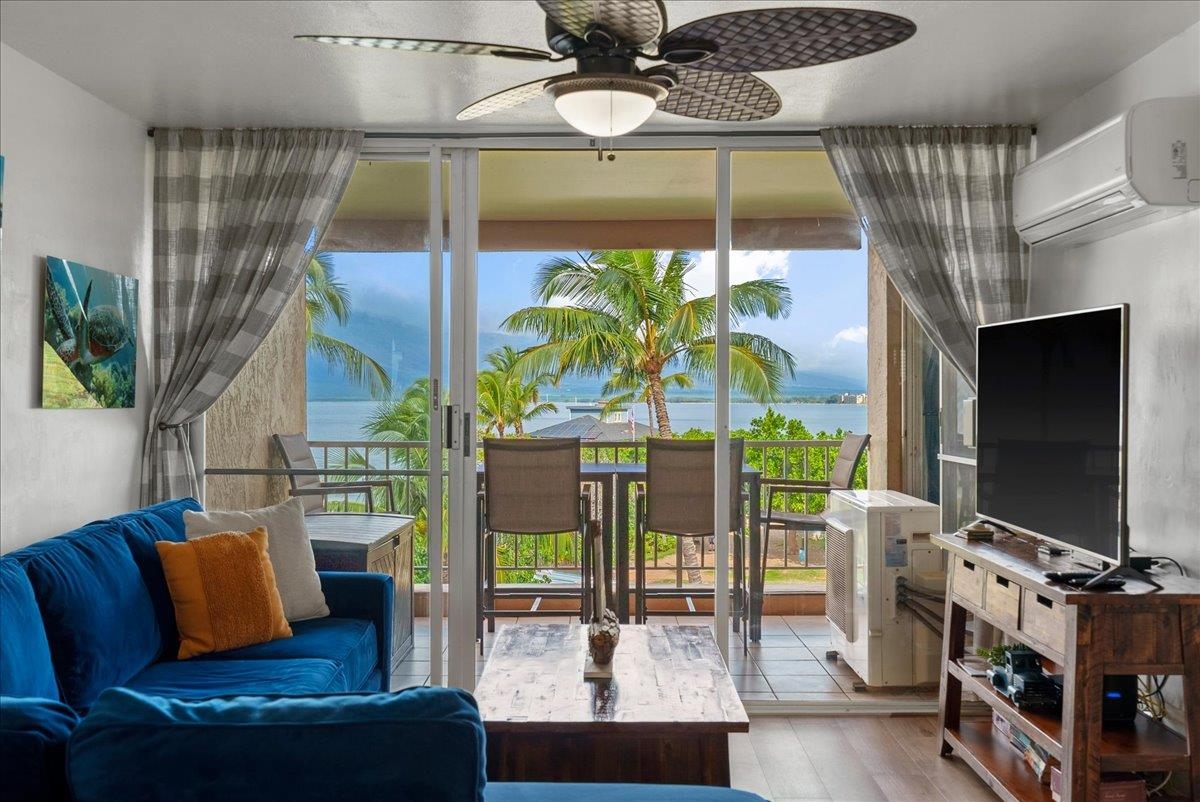 Menehune Shores condo # 405, Kihei, Hawaii - photo 7 of 39