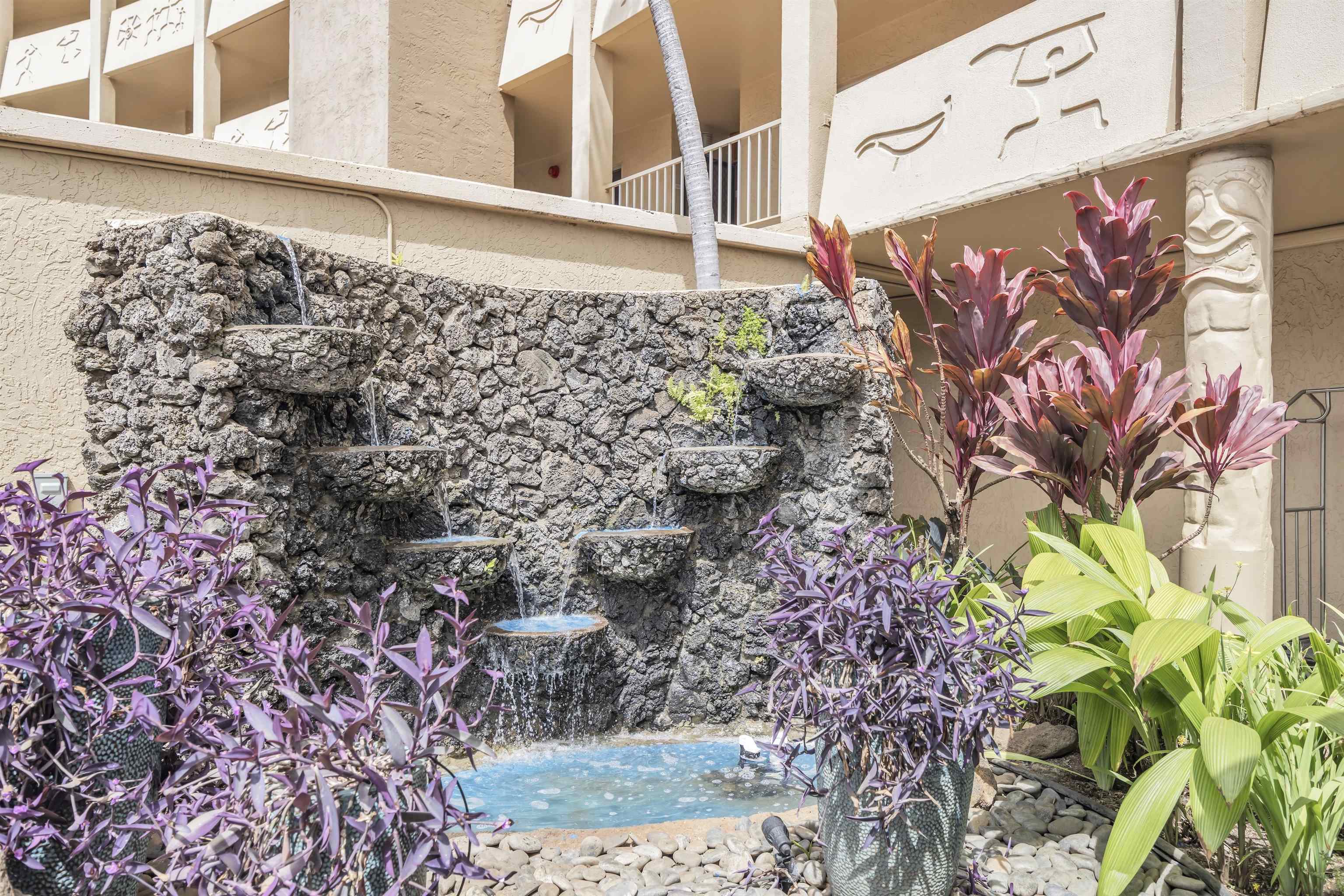 Menehune Shores condo # 419, Kihei, Hawaii - photo 31 of 33