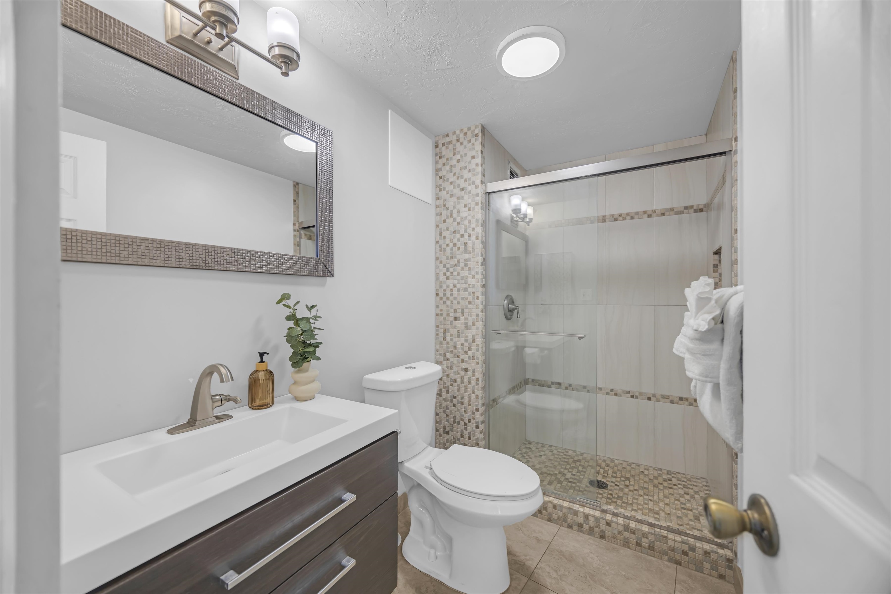 Menehune Shores condo # 419, Kihei, Hawaii - photo 8 of 33