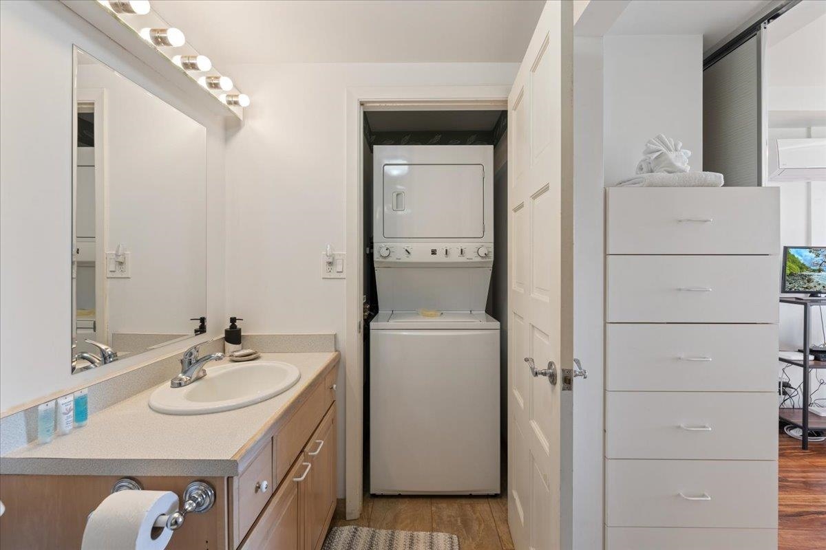 Menehune Shores condo # 422, Kihei, Hawaii - photo 15 of 35