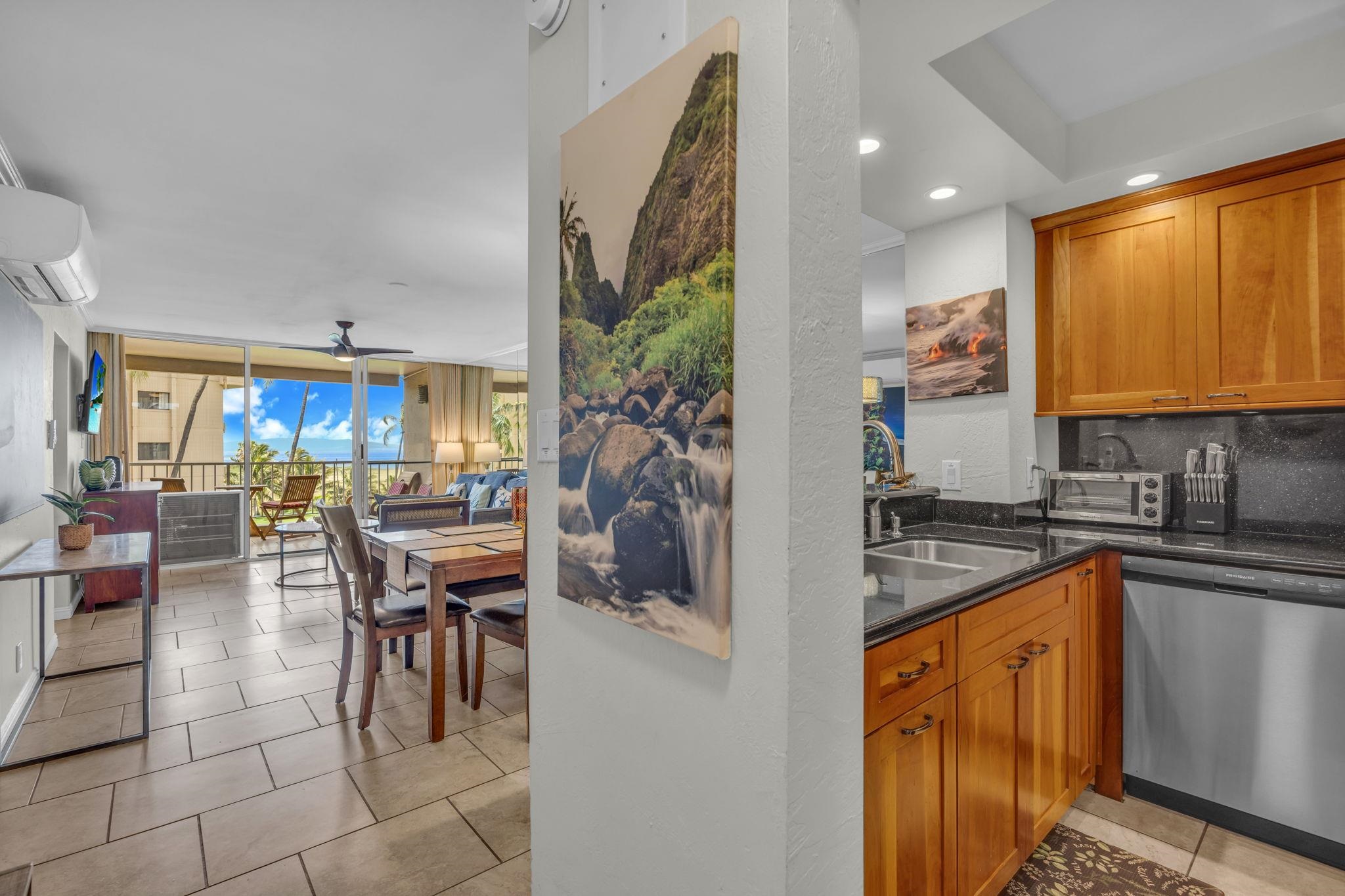 Menehune Shores condo # 427, Kihei, Hawaii - photo 35 of 47