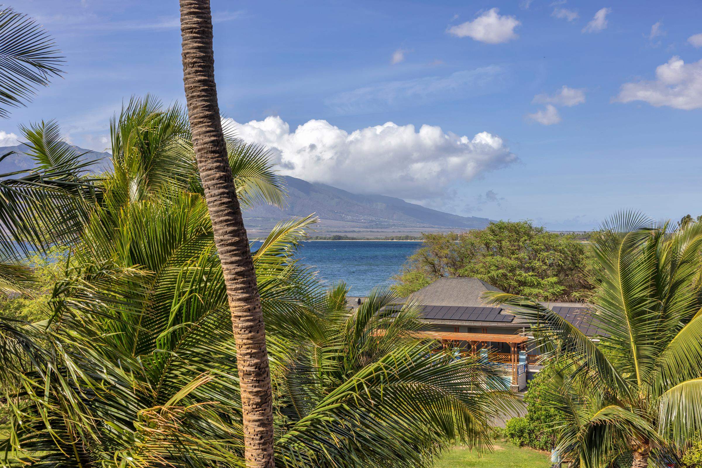 Menehune Shores condo # 501, Kihei, Hawaii - photo 12 of 28