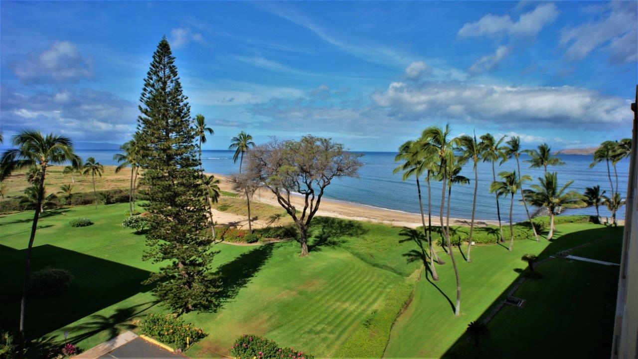 Menehune Shores condo # 510, Kihei, Hawaii - photo 30 of 50