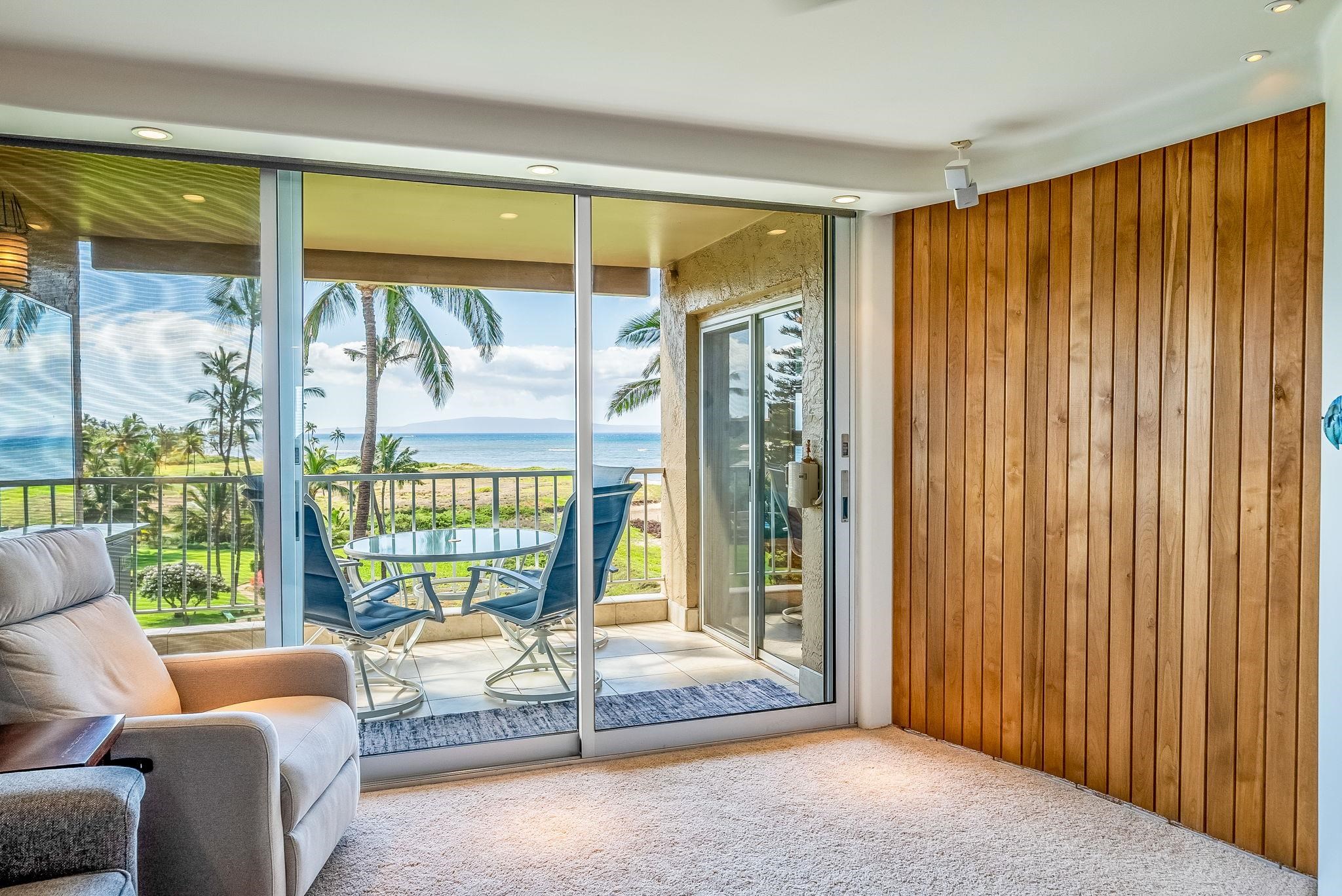 Menehune Shores condo # 522, Kihei, Hawaii - photo 17 of 48