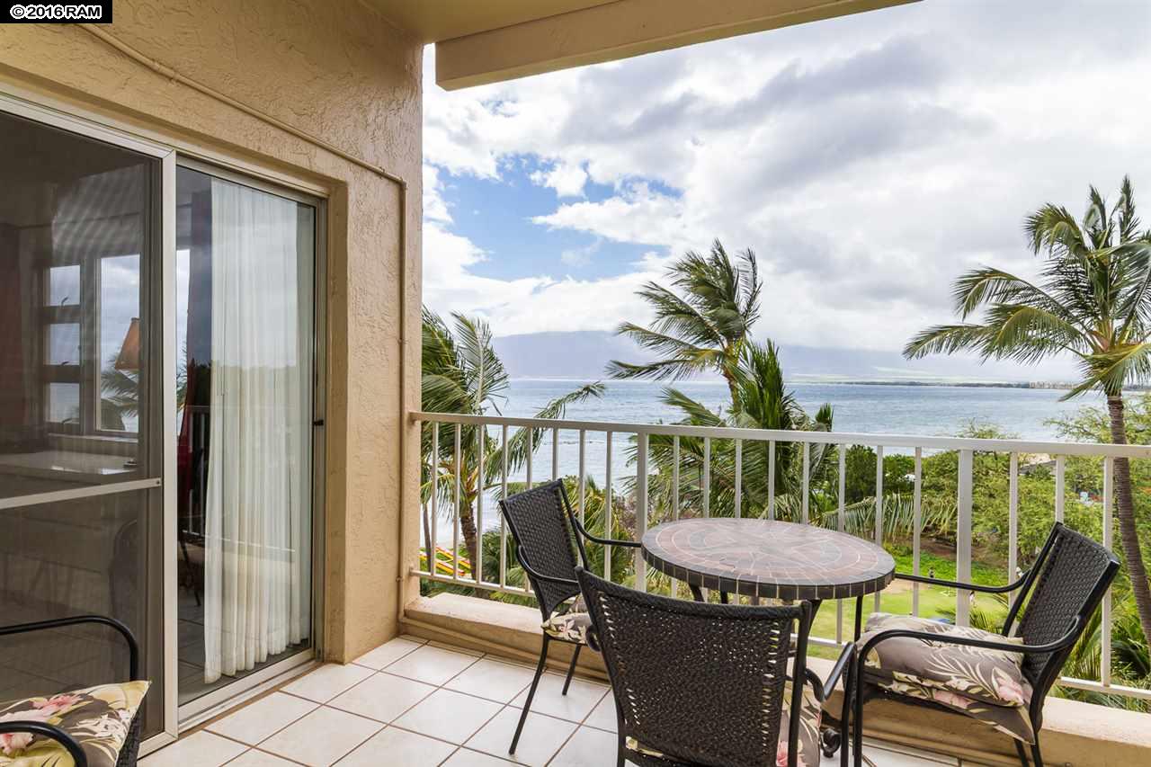 Menehune Shores condo # 604, Kihei, Hawaii - photo 12 of 28