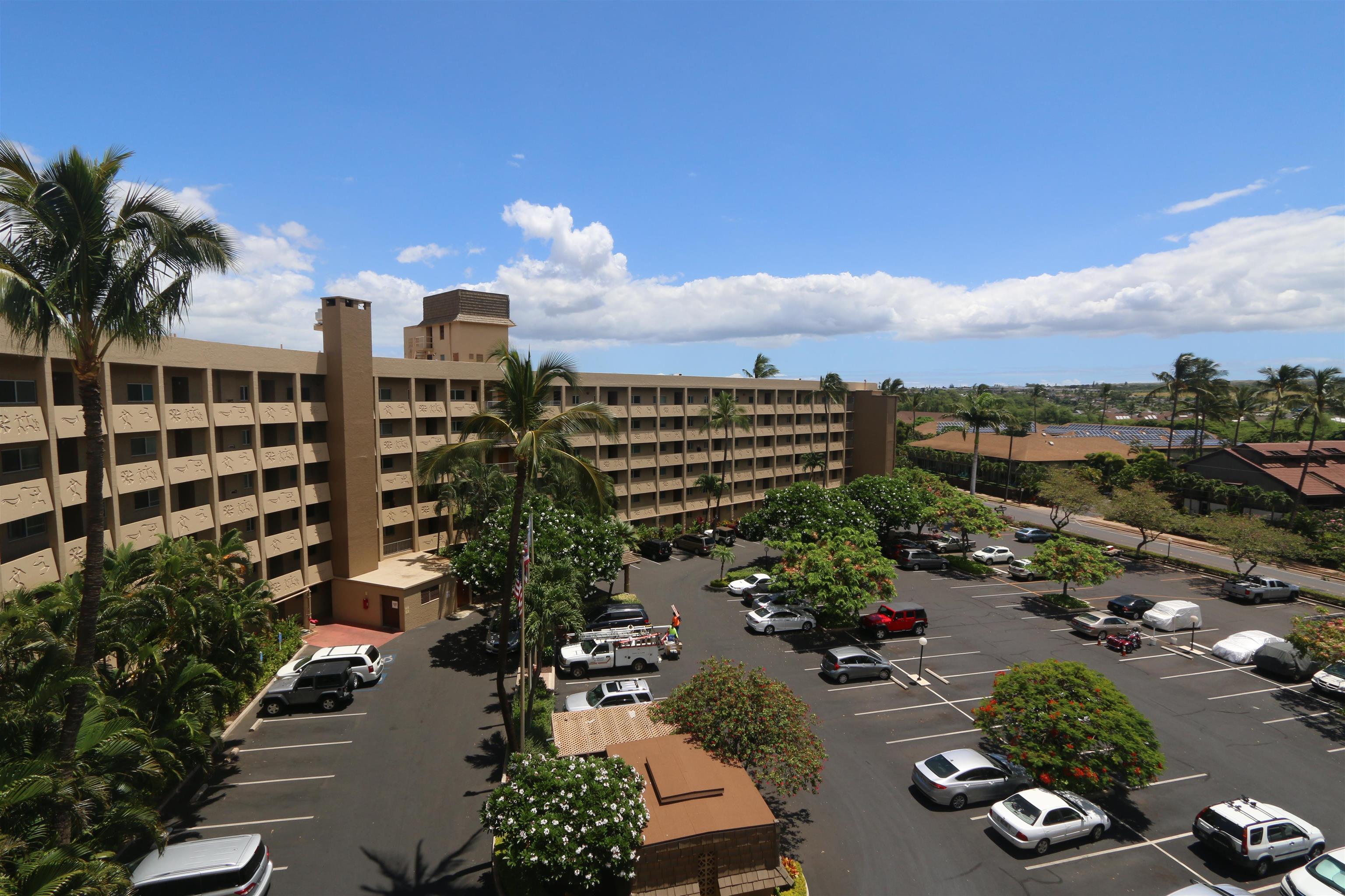 Menehune Shores condo # 607, Kihei, Hawaii - photo 4 of 20