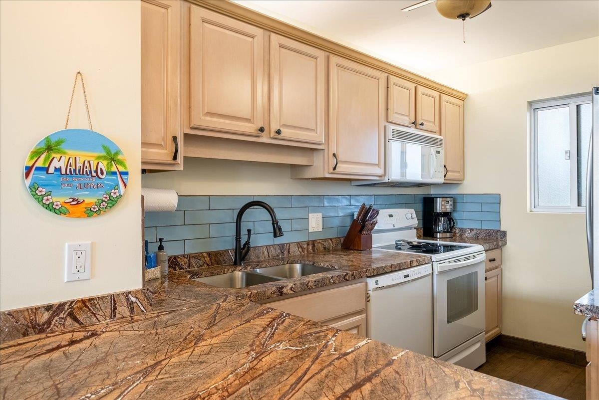 Menehune Shores condo # PH 619, Kihei, Hawaii - photo 14 of 50