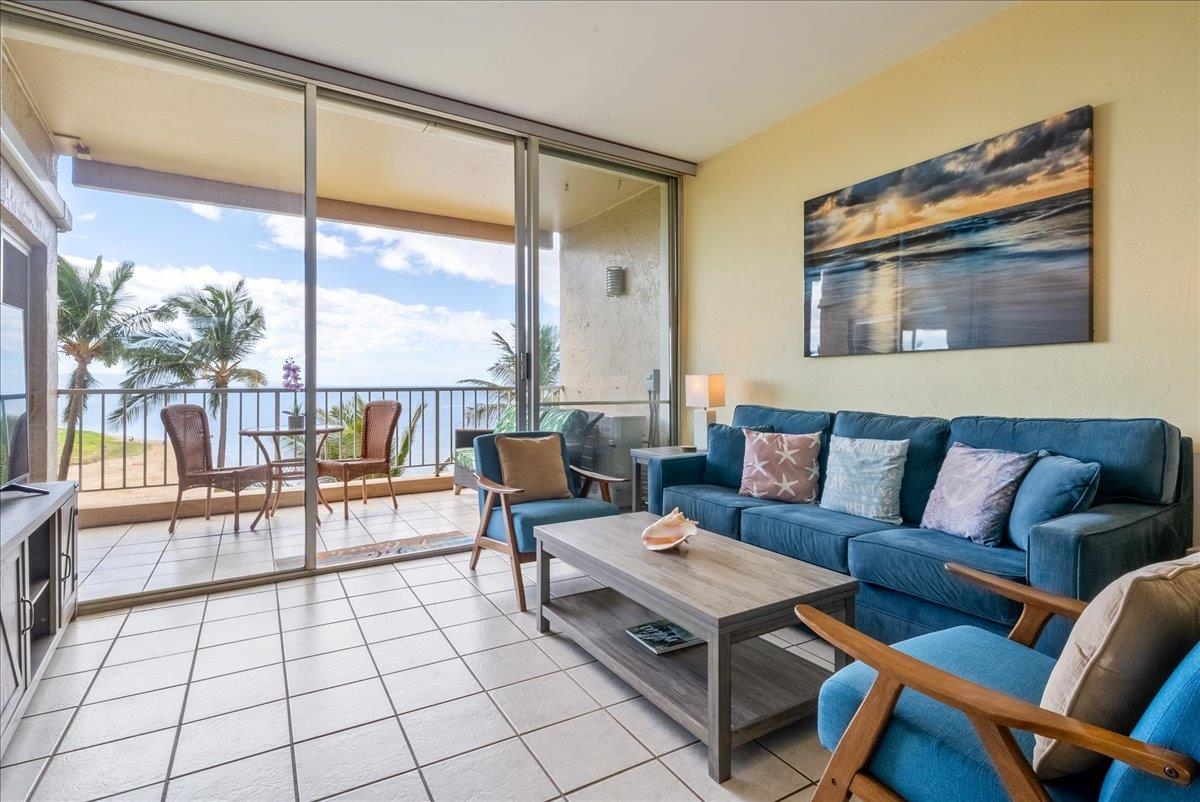 Menehune Shores condo # PH 619, Kihei, Hawaii - photo 8 of 50