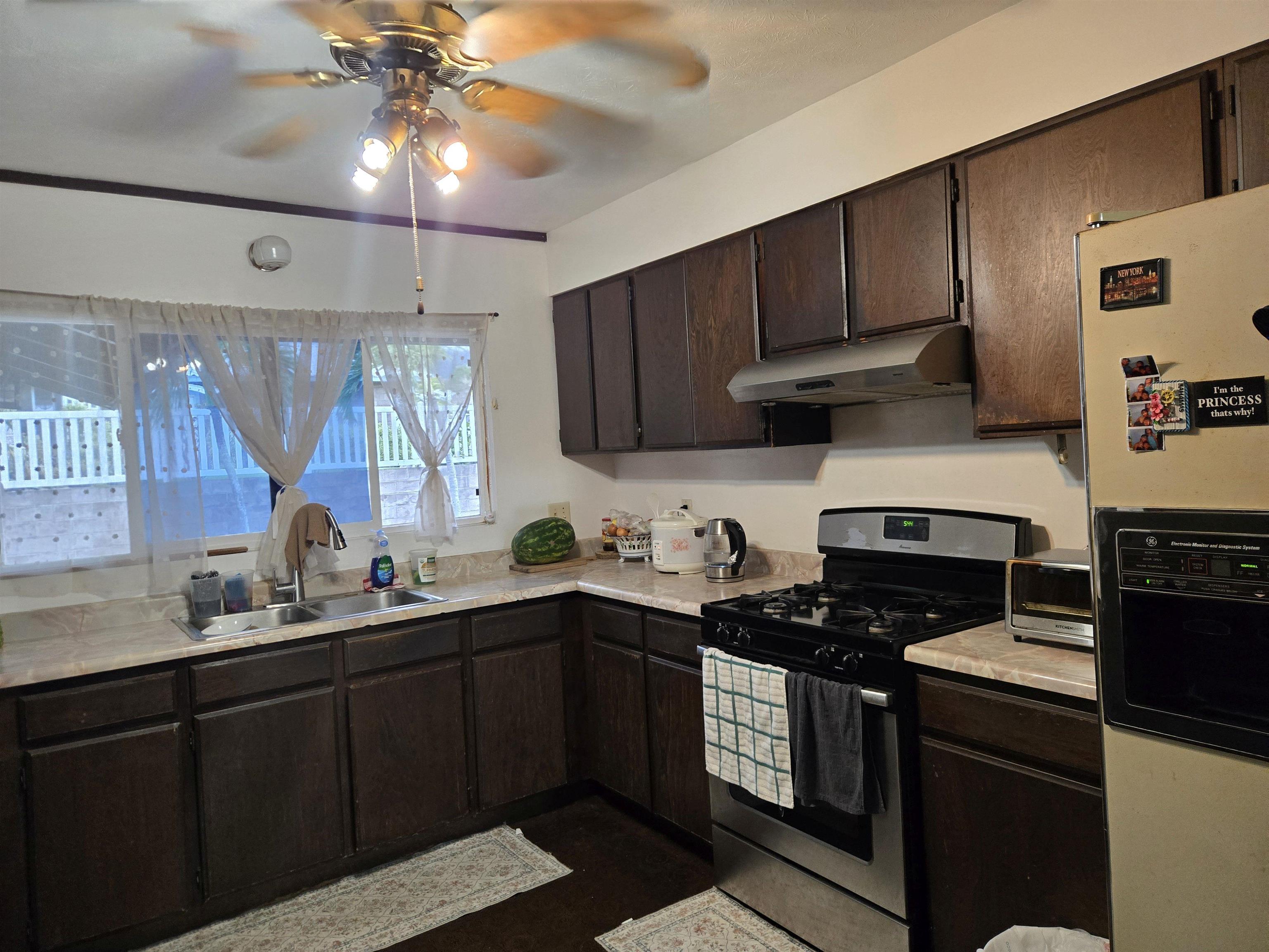 765  Wailupe Dr , Wailuku home - photo 13 of 14
