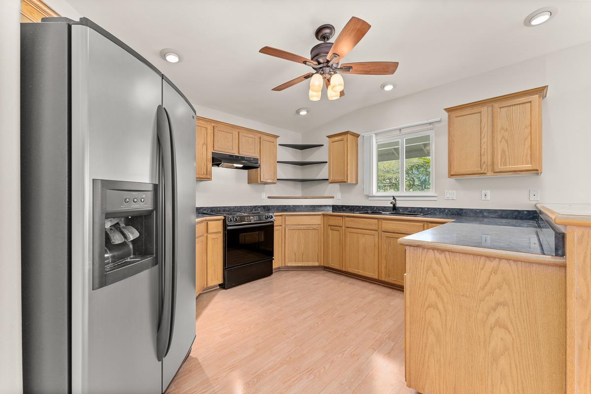 77  Kealohilani St Maui Lani, Kahului home - photo 10 of 33