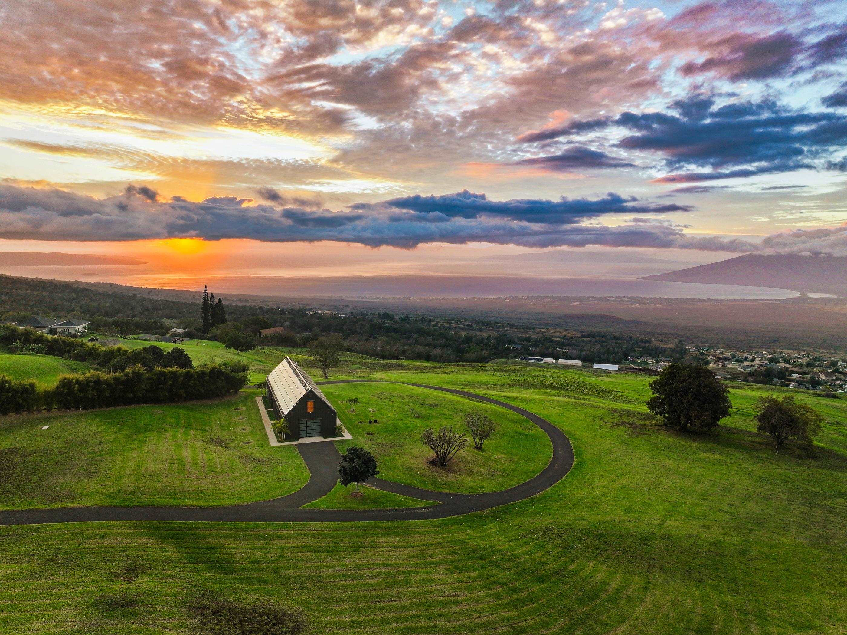 7700  Kula Hwy , Kula/Ulupalakua/Kanaio home - photo 2 of 32