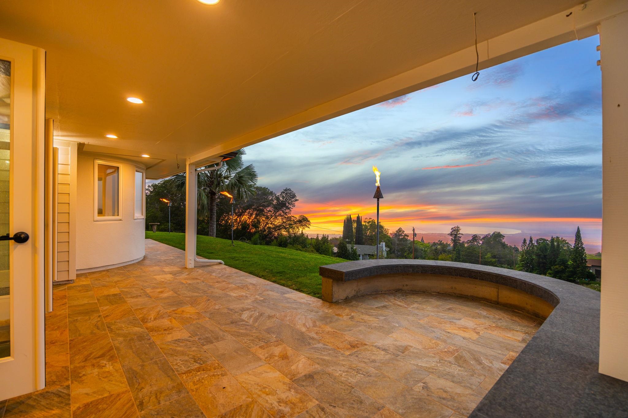 7733  Kula Hwy Keokea, Kula/Ulupalakua/Kanaio home - photo 3 of 43