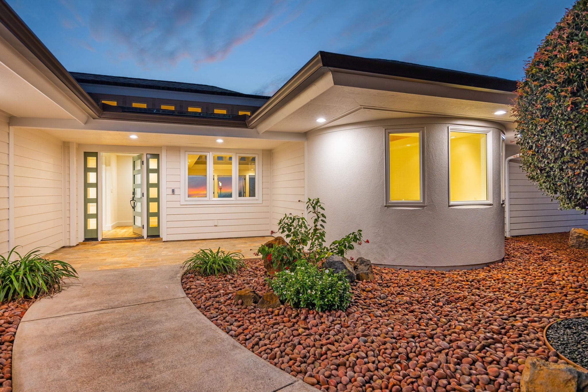 7733  Kula Hwy Keokea, Kula/Ulupalakua/Kanaio home - photo 4 of 43