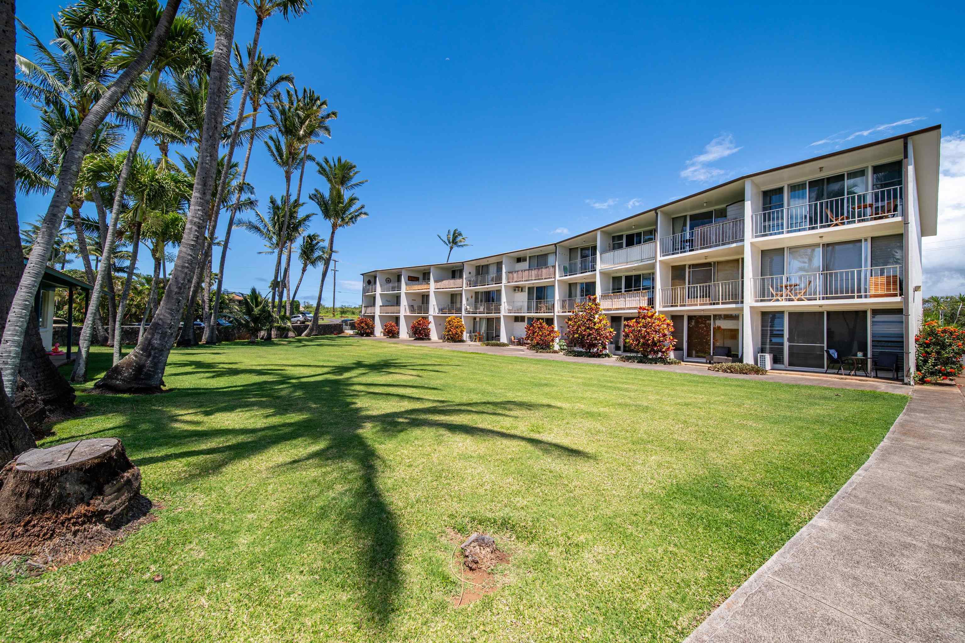 Kuau Plaza condo # 104, Paia, Hawaii - photo 2 of 35