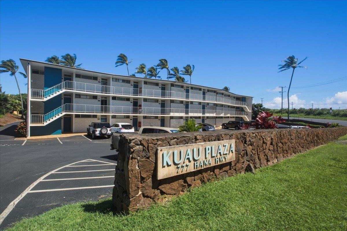 Kuau Plaza condo # 207, Paia, Hawaii - photo 48 of 50