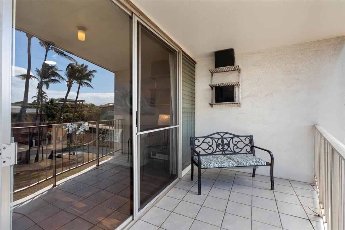 Kuau Plaza condo # 304, Paia, Hawaii - photo 16 of 27