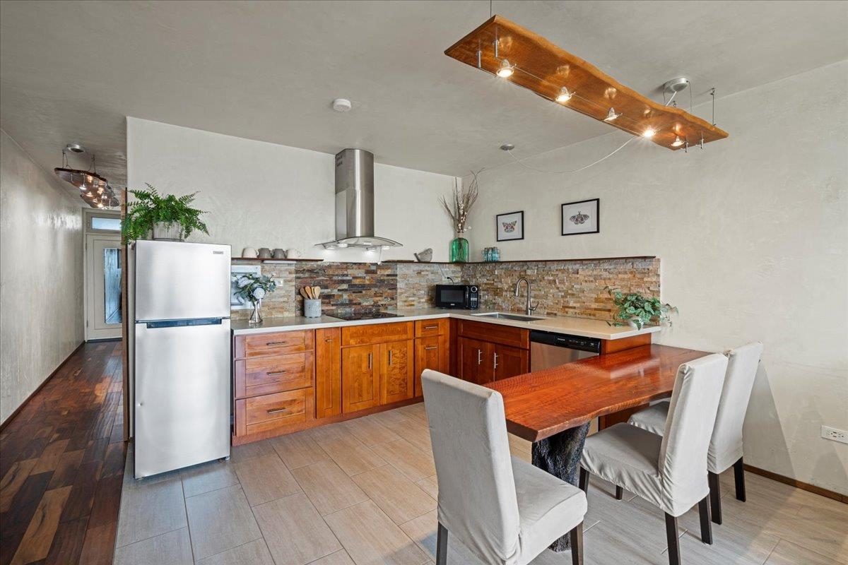 Kuau Plaza condo # 304, Paia, Hawaii - photo 5 of 27