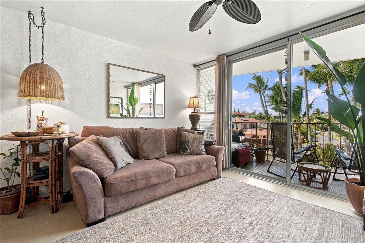 Kuau Plaza condo # 308, Paia, Hawaii - photo 6 of 42