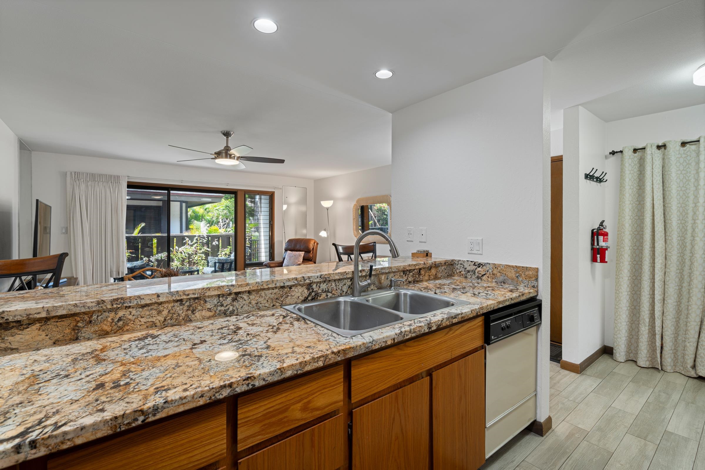 Kihei Resort condo # 102B, Kihei, Hawaii - photo 17 of 34