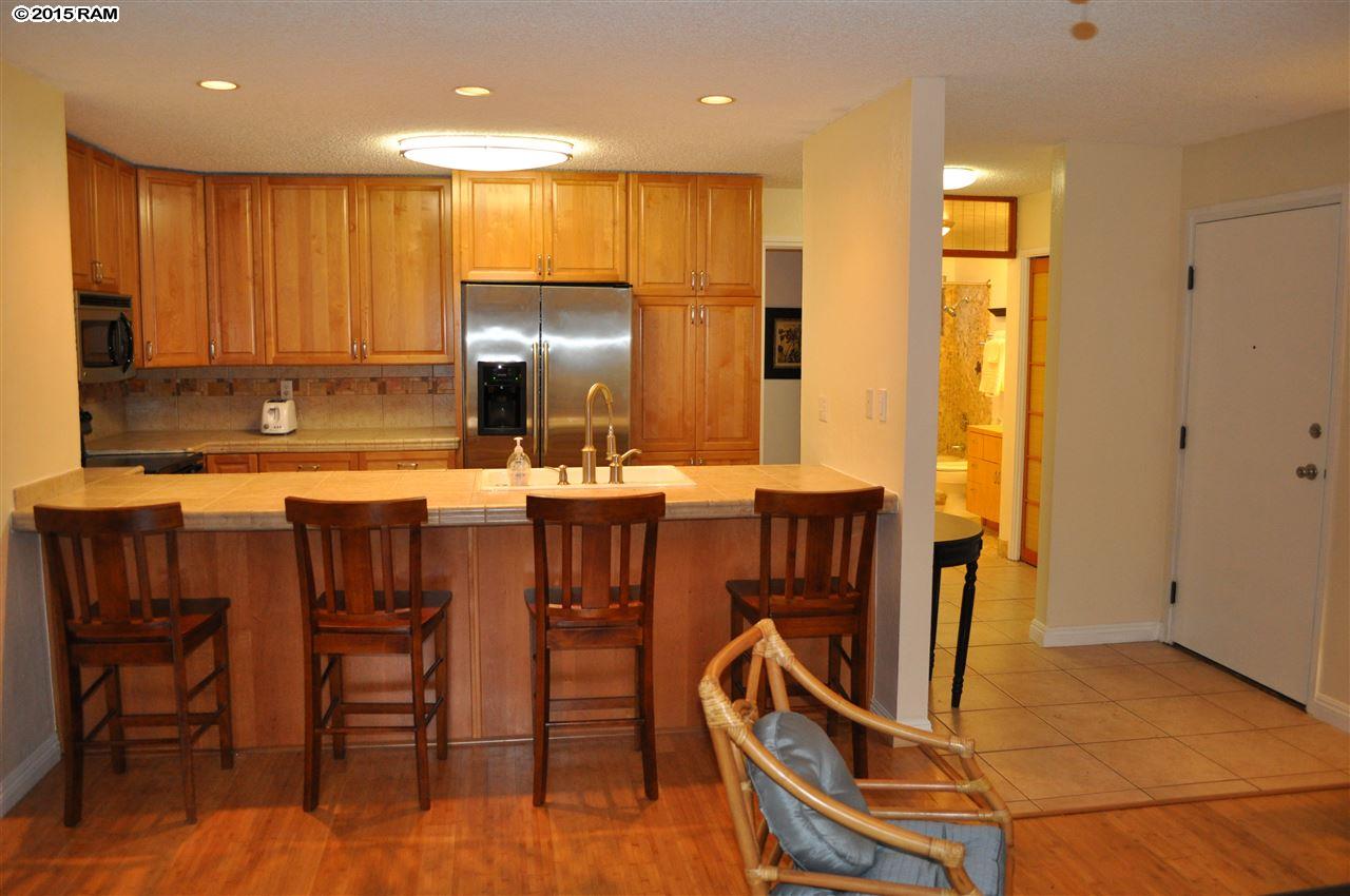 Kihei Resort condo # 107, Kihei, Hawaii - photo 8 of 13