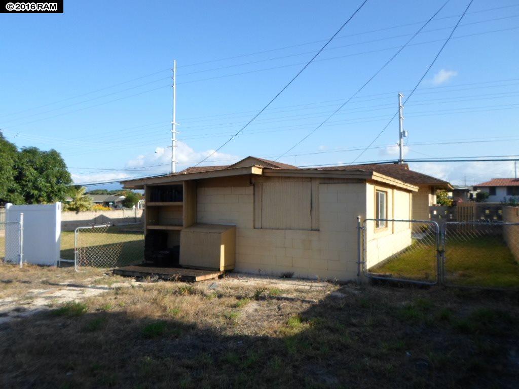 78  W Wakea Ave , Kahului home - photo 2 of 26