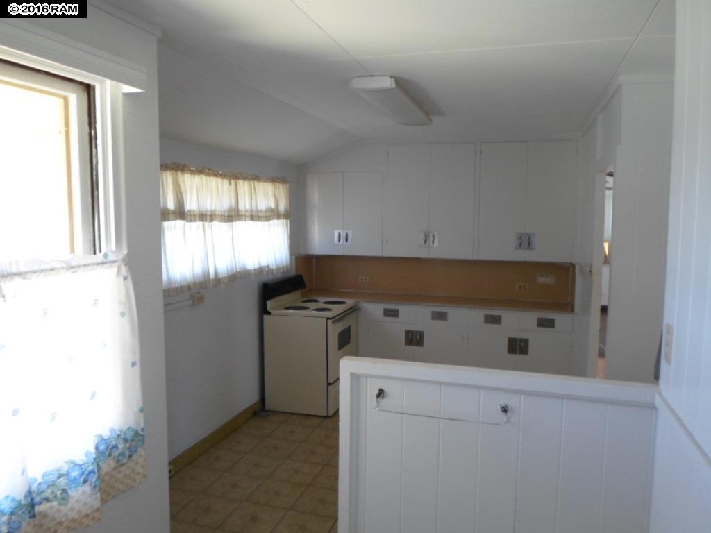 78  W Wakea Ave , Kahului home - photo 18 of 26
