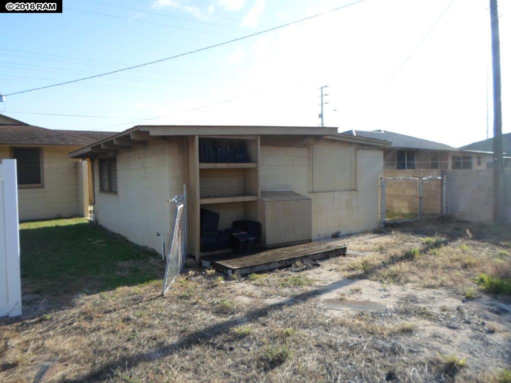 78  W Wakea Ave , Kahului home - photo 3 of 26