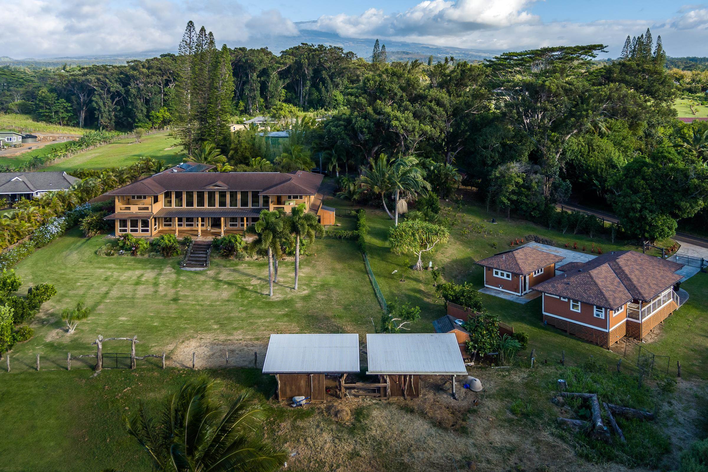 785  Kuiaha Rd West Kuiaha Meadows,  home - photo 1 of 50