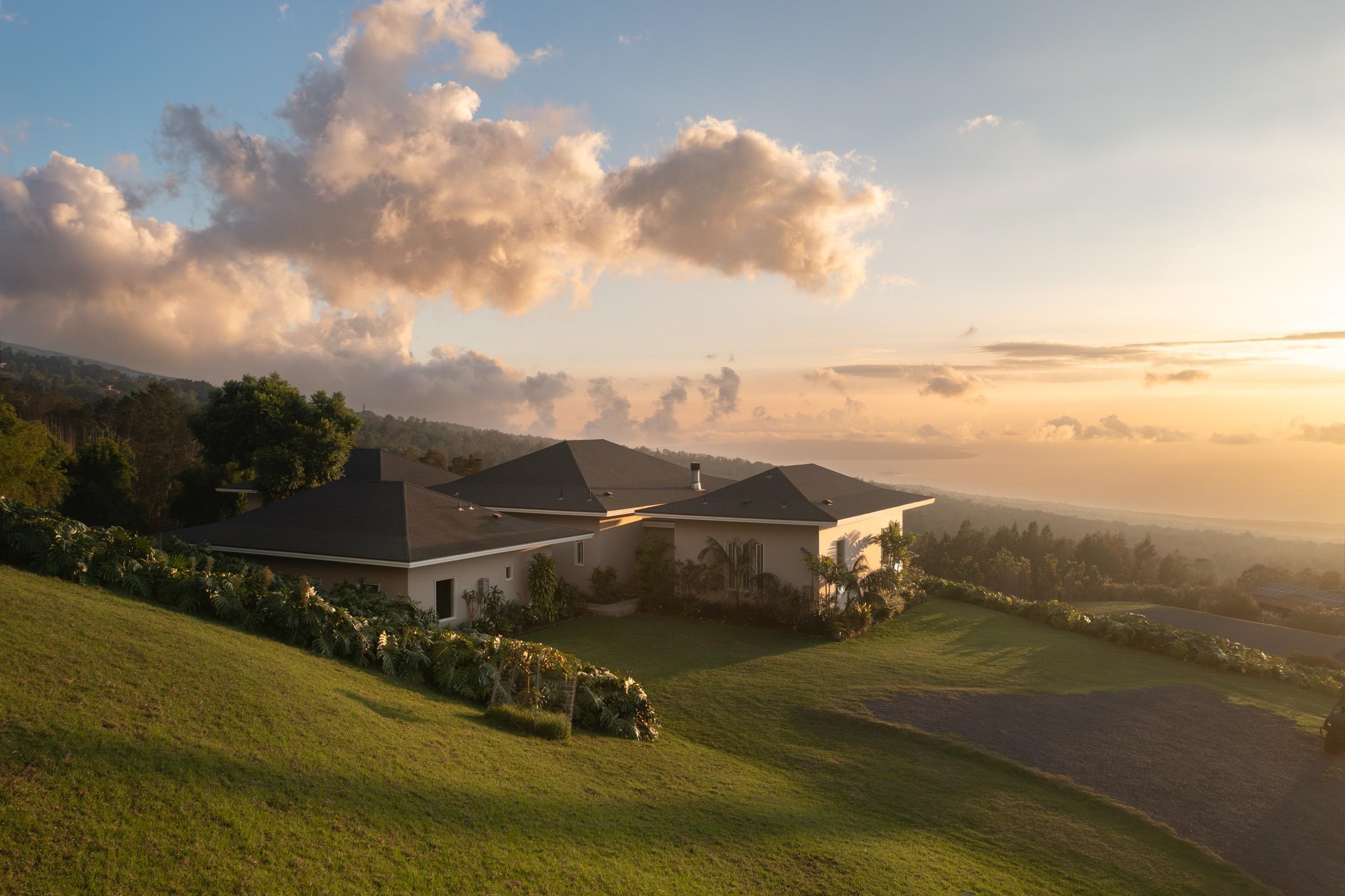 7850  Kula Hwy ,  home - photo 1 of 35