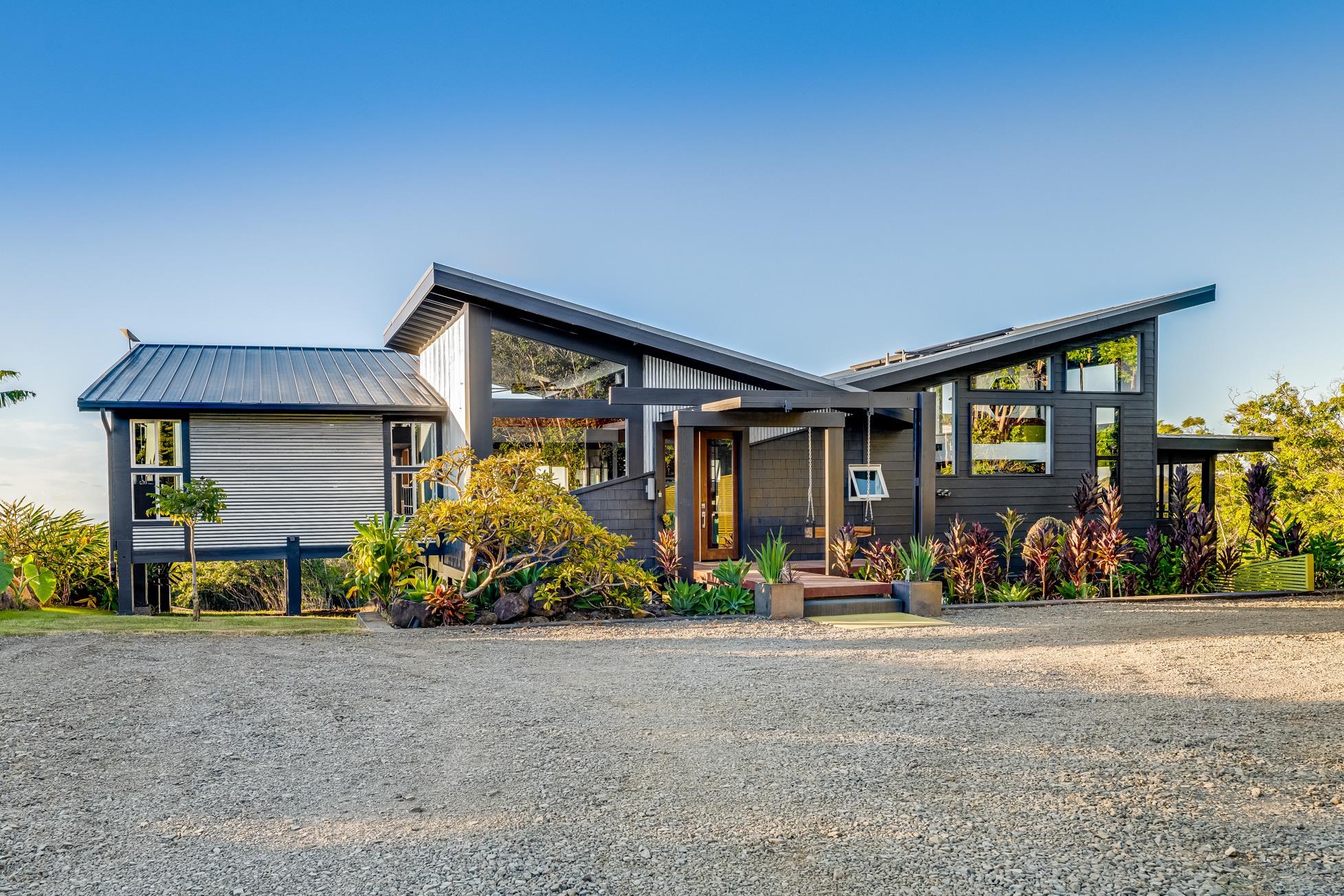 796  Awalau Rd , Haiku home - photo 2 of 50