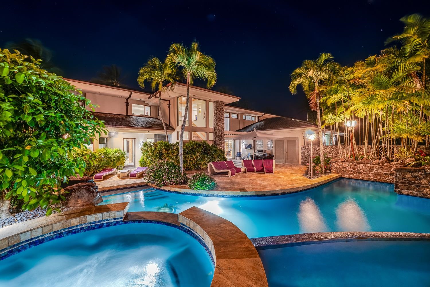 8  Kapalua Pl ,  home - photo 1 of 50