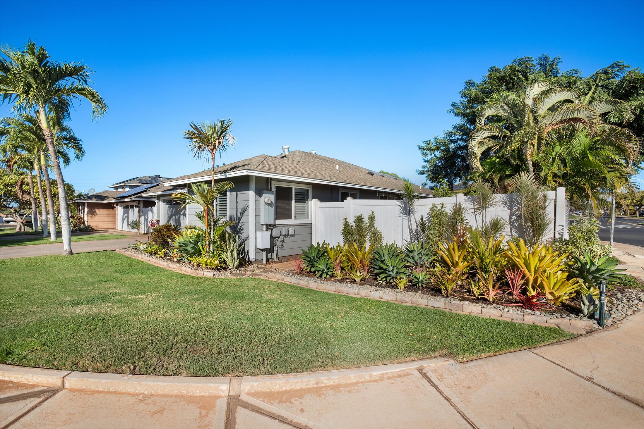 8  Wawali St Central Kihei, Kihei home - photo 7 of 34