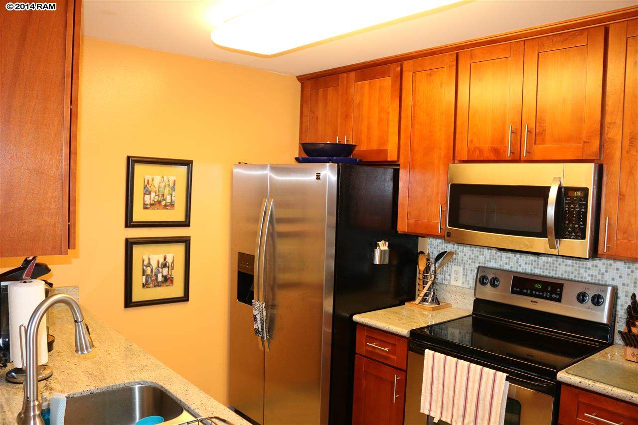Kahului Ikena condo # 432, Kahului, Hawaii - photo 6 of 13