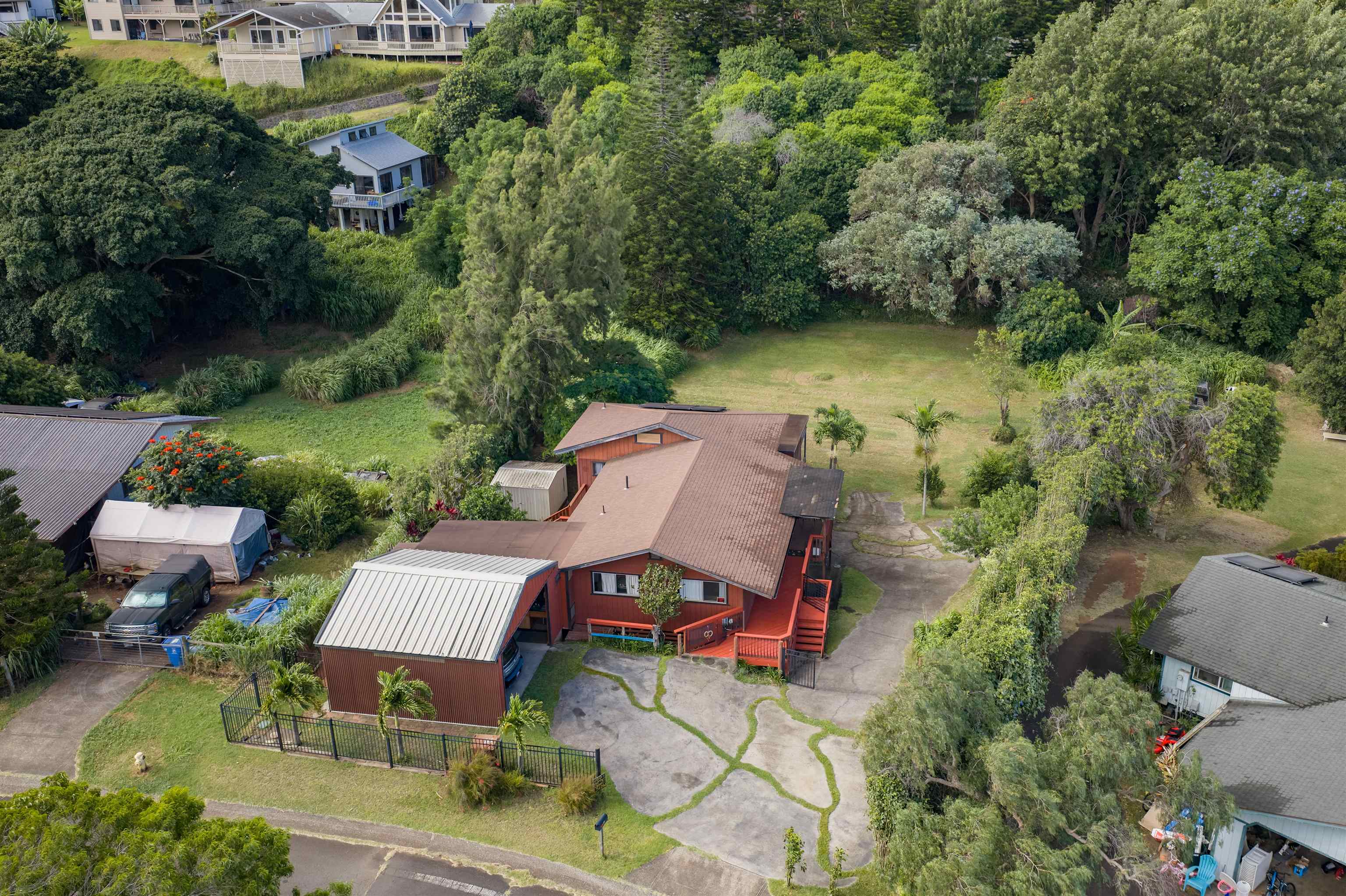 80  Mokuahi St Makawao, Makawao/Olinda/Haliimaile home - photo 42 of 44